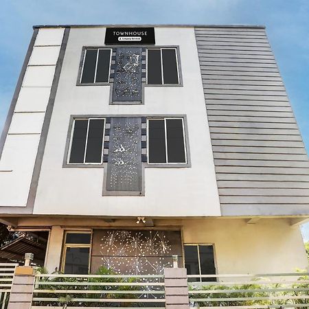 Super Townhouse Chandrasekharpur Bhubaneswar Exteriör bild